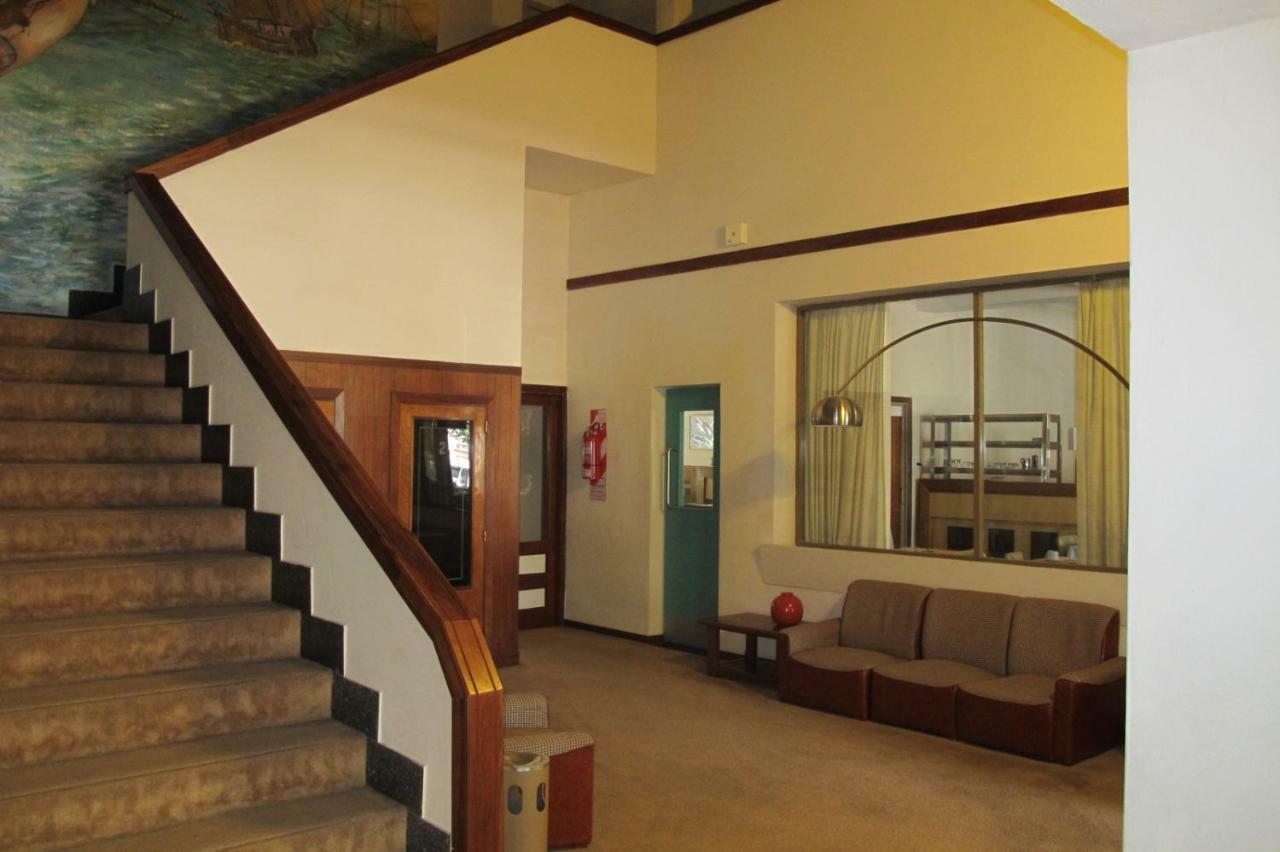 Hotel Emperador Necochea Exterior photo